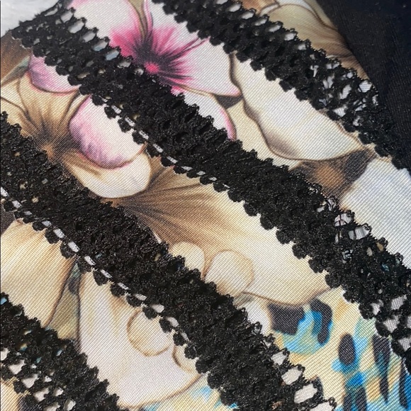 COPY - Floral Dress shirt - Picture 5 of 5